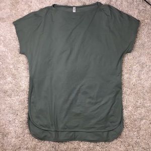 Lululemon shirt size 12